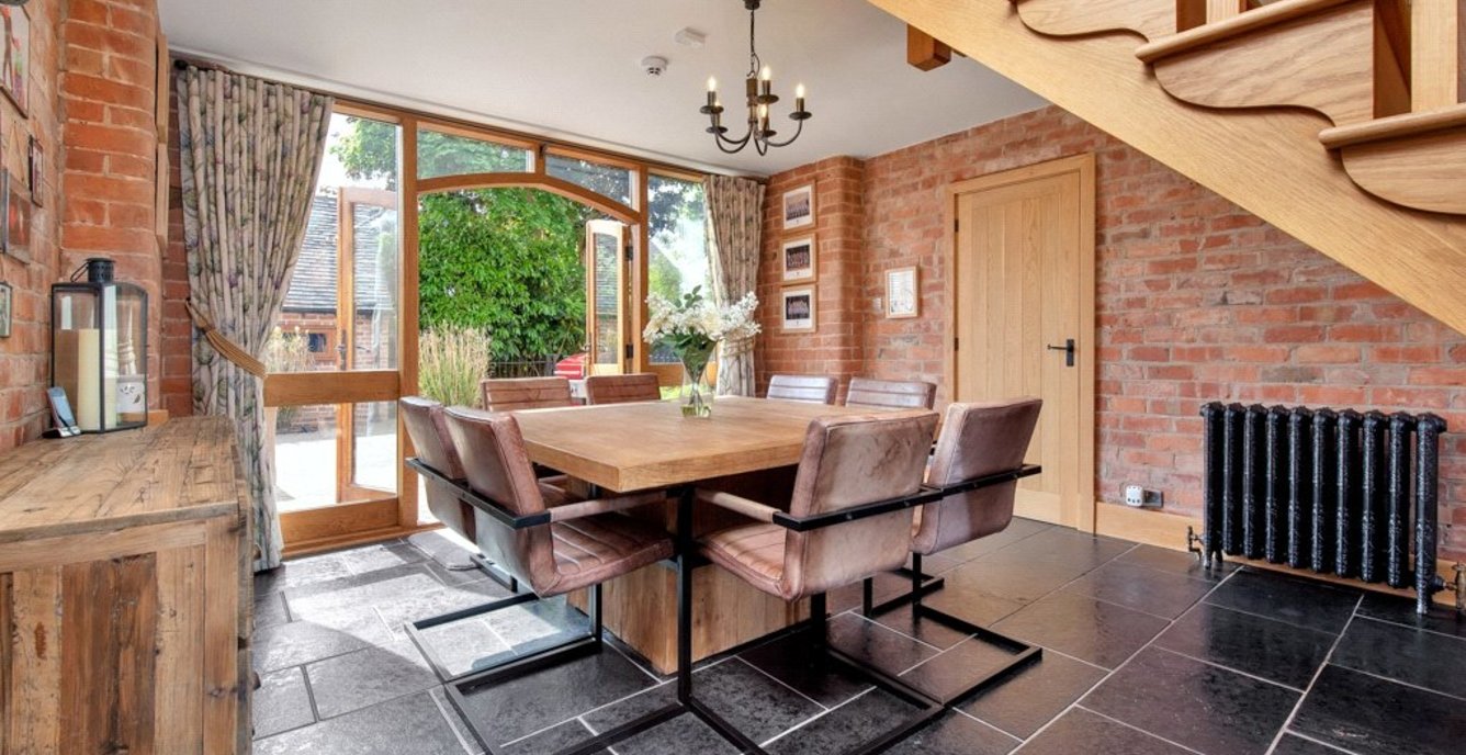 5 bedroom Barn Conversion for sale in Moat House Mill Barn, Barn End