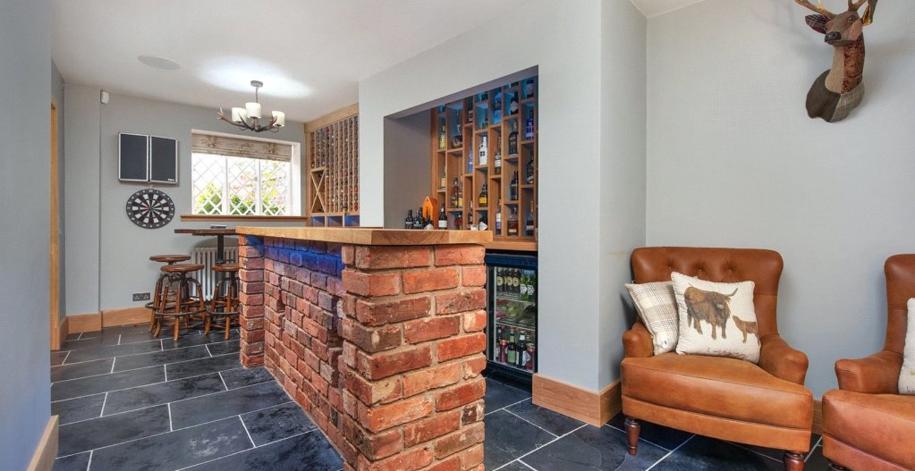 5 bedroom Barn Conversion for sale in Moat House Mill Barn, Barn End