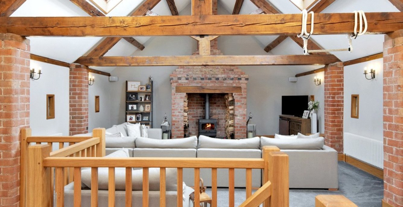 5 bedroom Barn Conversion for sale in Moat House Mill Barn, Barn End