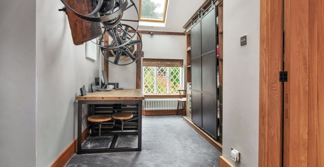 5 bedroom Barn Conversion for sale in Moat House Mill Barn, Barn End