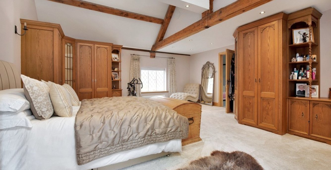 5 bedroom Barn Conversion for sale in Moat House Mill Barn, Barn End