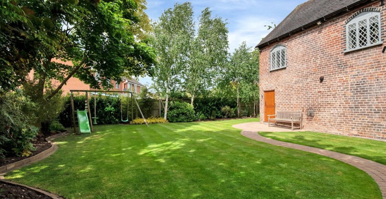 5 bedroom Barn Conversion for sale in Moat House Mill Barn, Barn End