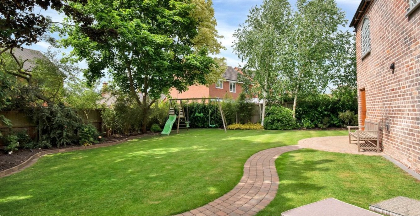 5 bedroom Barn Conversion for sale in Moat House Mill Barn, Barn End