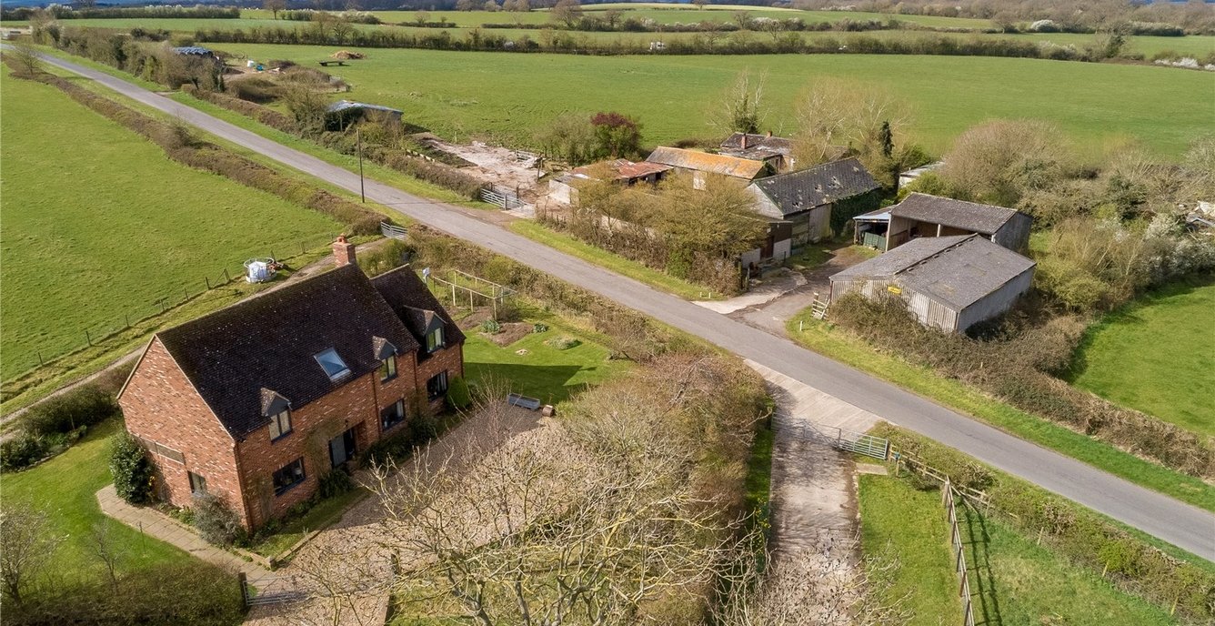 3 bedroom Farm for sale in Headley House &Piddington Gate Farm, Brill