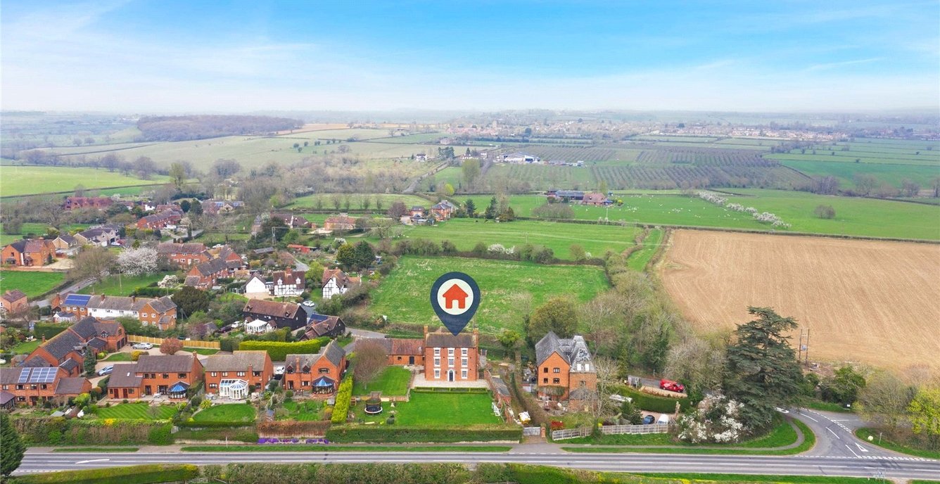 6 bedroom House for sale in The Manor, Broughton Hackett