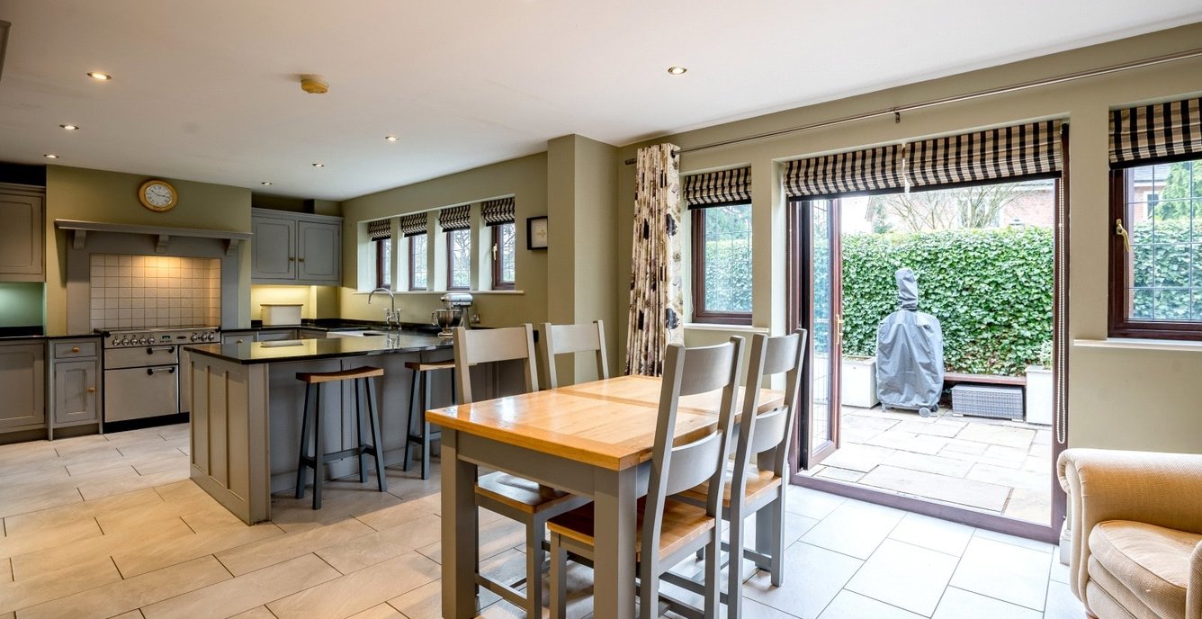 5 bedroom House for sale in Beech House, Burton Road, Rossett, Wrexham