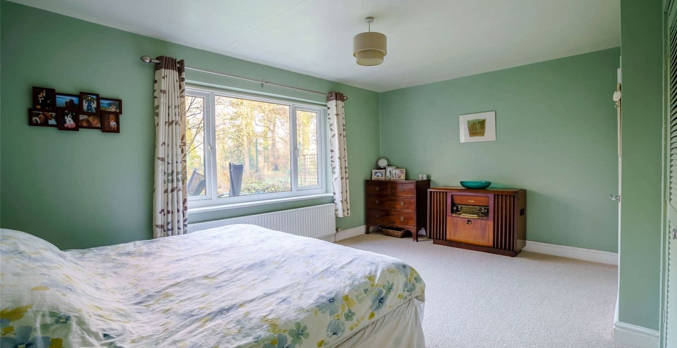 4 bedroom House for sale in Tyn Y Coed, Chester Road, Rossett, Wrexham