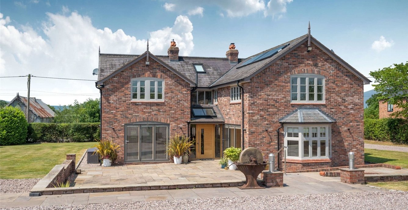 4 bedroom House for sale in Firs Farm, Chorlton Lane, Chorlton, Malpas