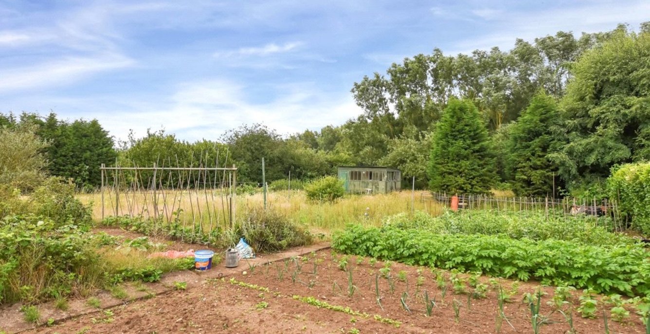 3 bedroom House for sale in Lot 2, 42, Church Street, Netherseal