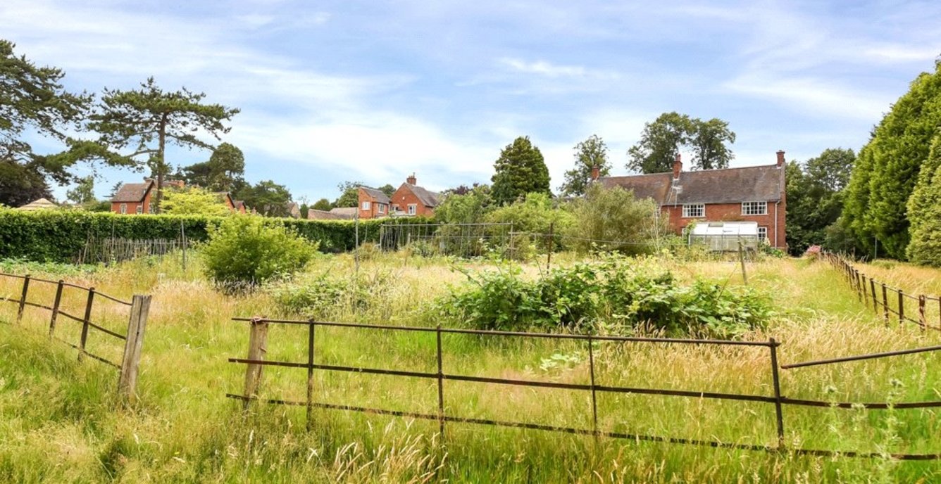 3 bedroom House for sale in Lot 2, 42, Church Street, Netherseal