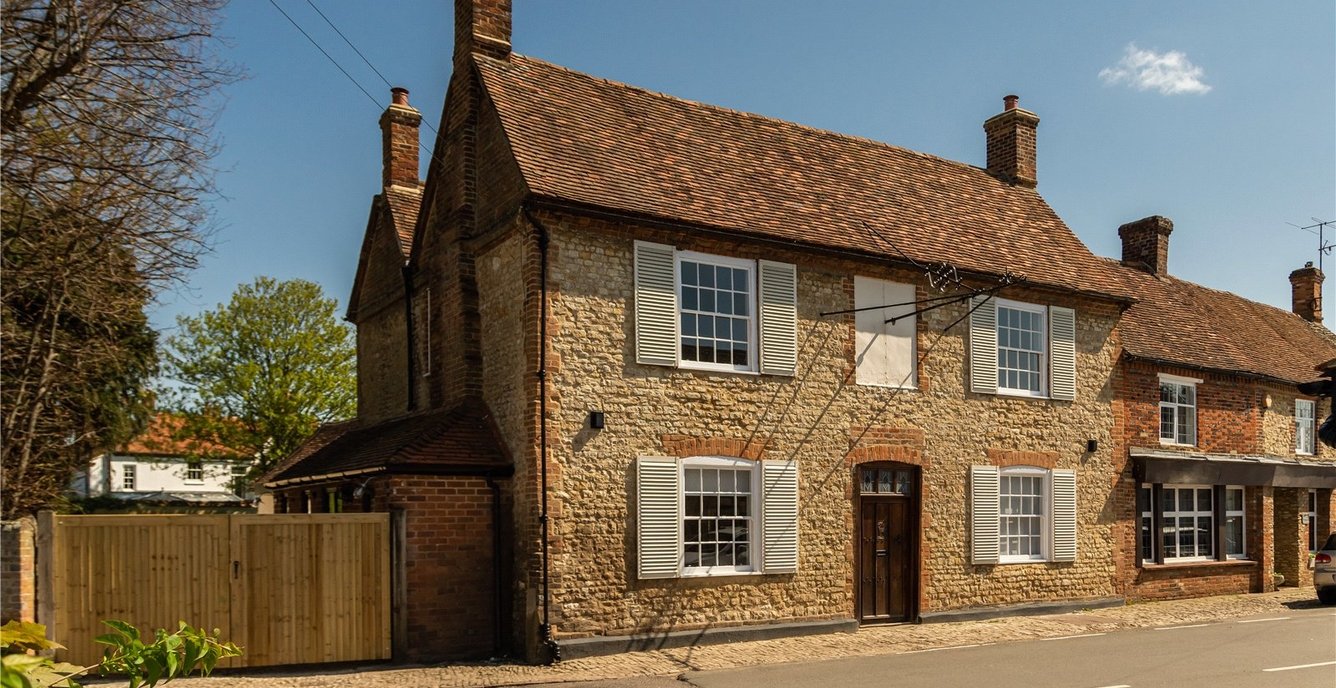 4 bedroom House for sale in The Green Dragon, 8, Churchway, Haddenham