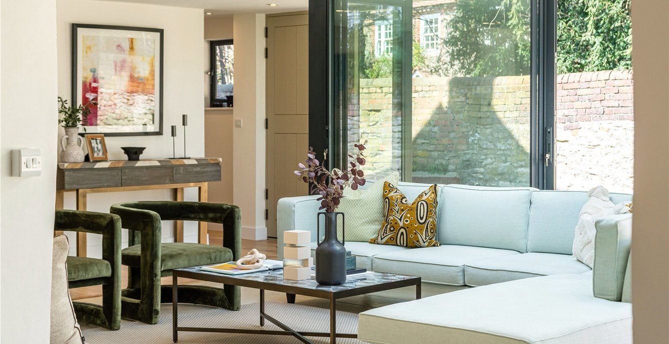 4 bedroom House for sale in The Green Dragon, 8, Churchway, Haddenham