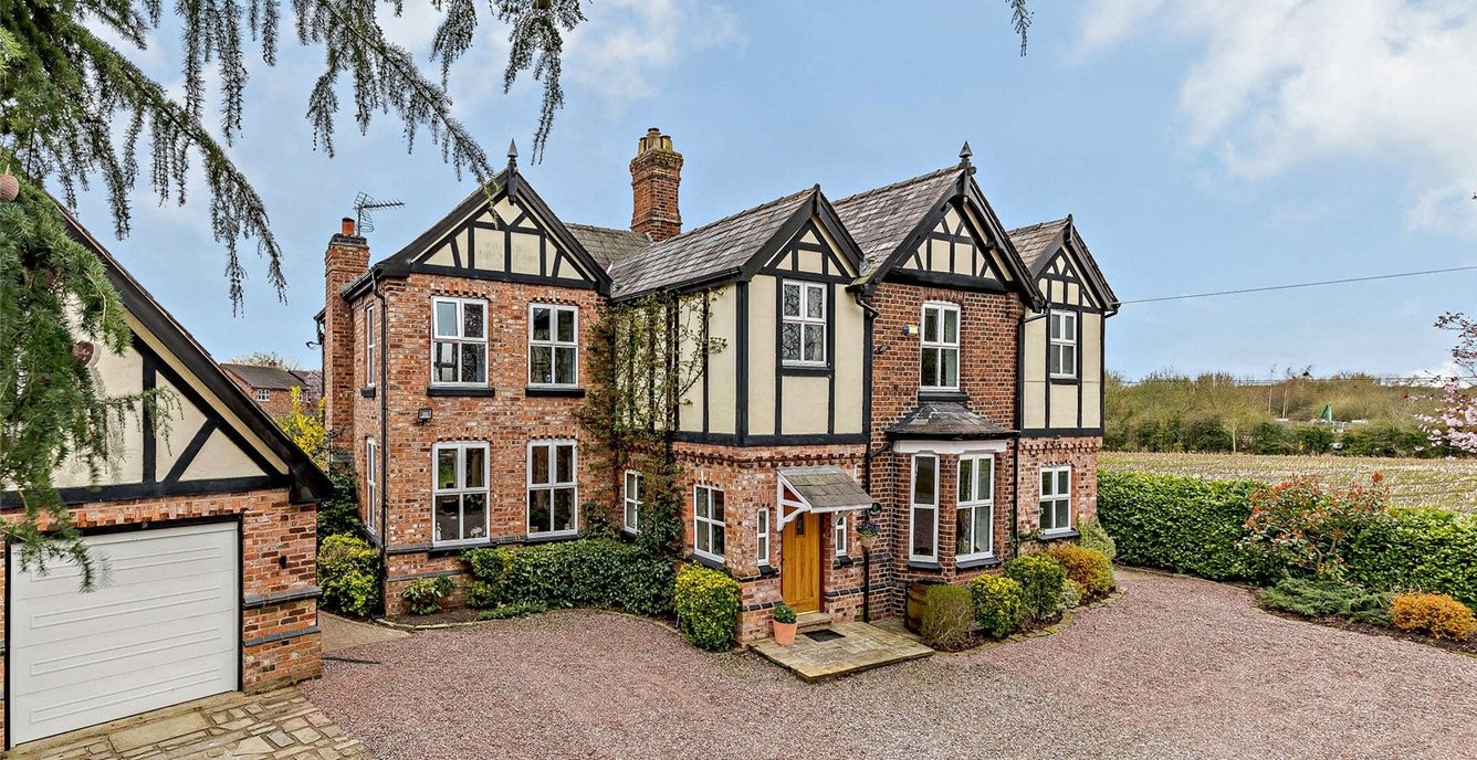 4 bedroom House for sale in Ashdene, Croxton Lane, Middlewich, Cheshire