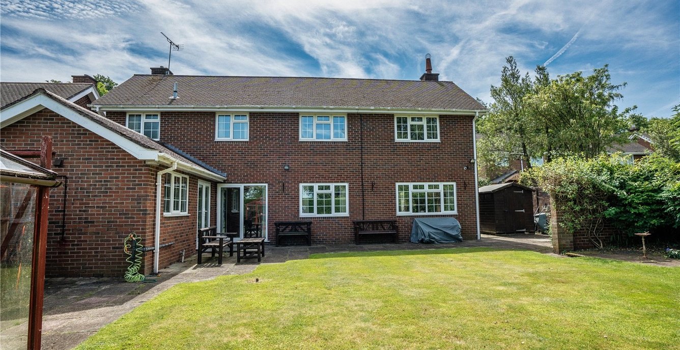 4 bedroom House for sale in 118, Dixon Drive, Chelford, Cheshire, SK11