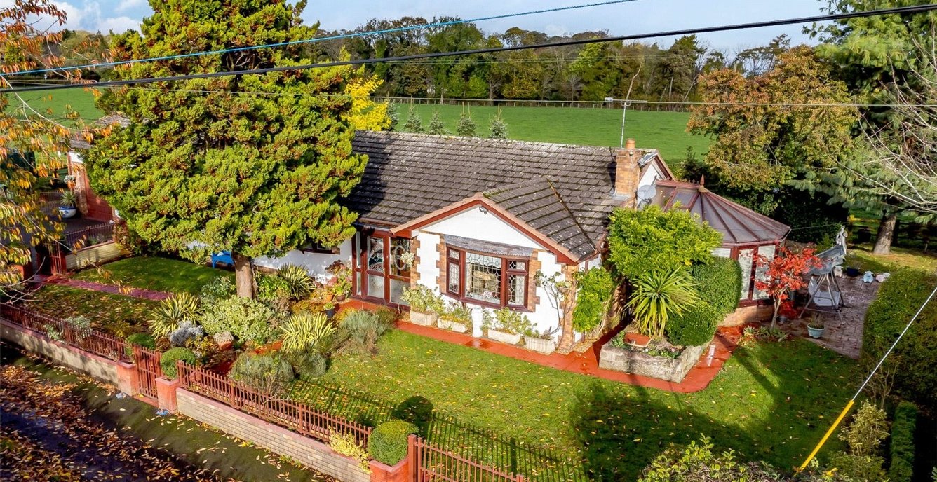 4 bedroom Bungalow for sale in Dee Vale Cottage, Erbistock, Wrexham