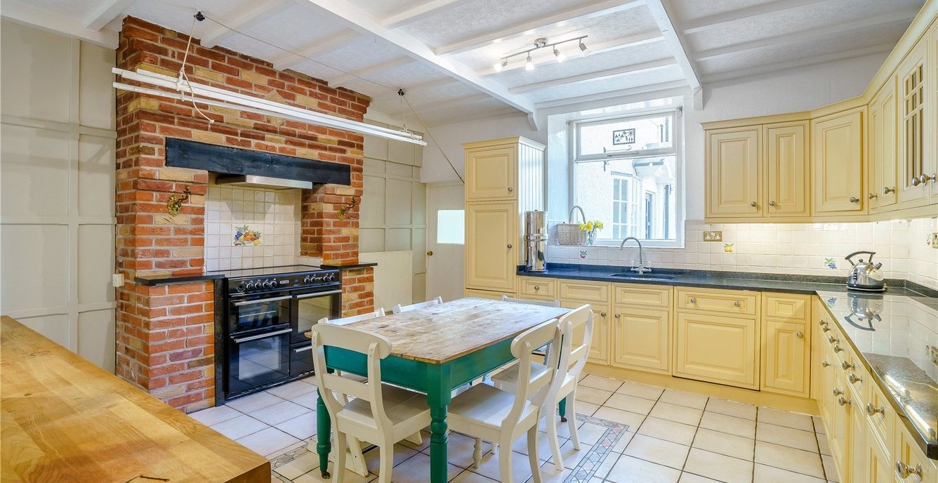 8 bedroom House for sale in Ffrith Hall, Ffrith, Flintshire, LL11