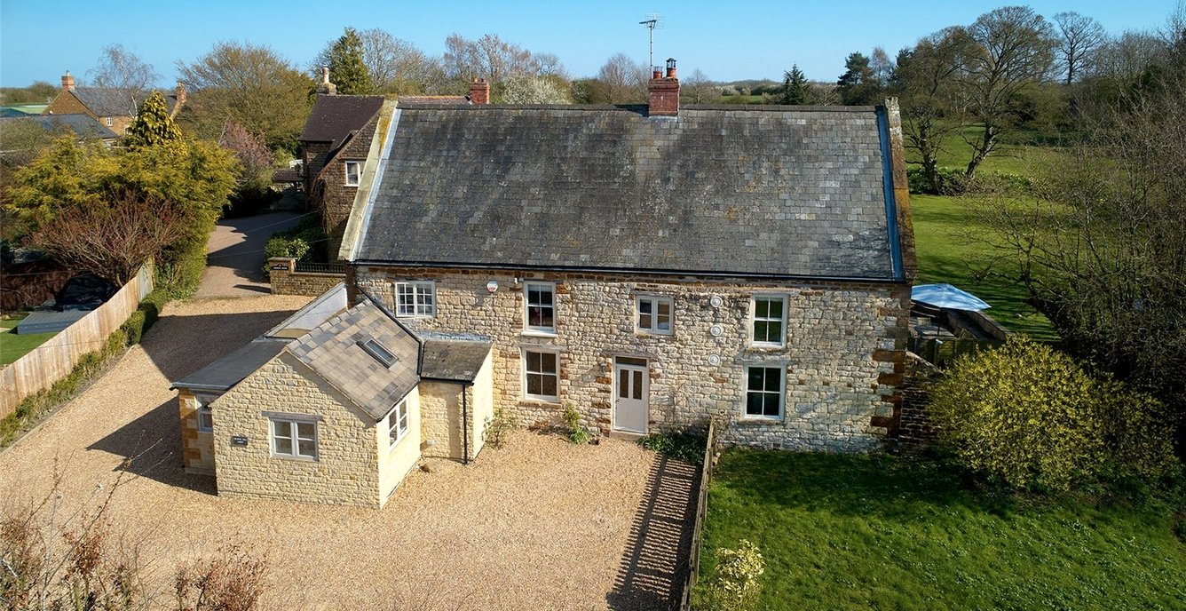 6 bedroom House for sale in Gravel Hill Farm, Gravel Hill Farm, Moreton