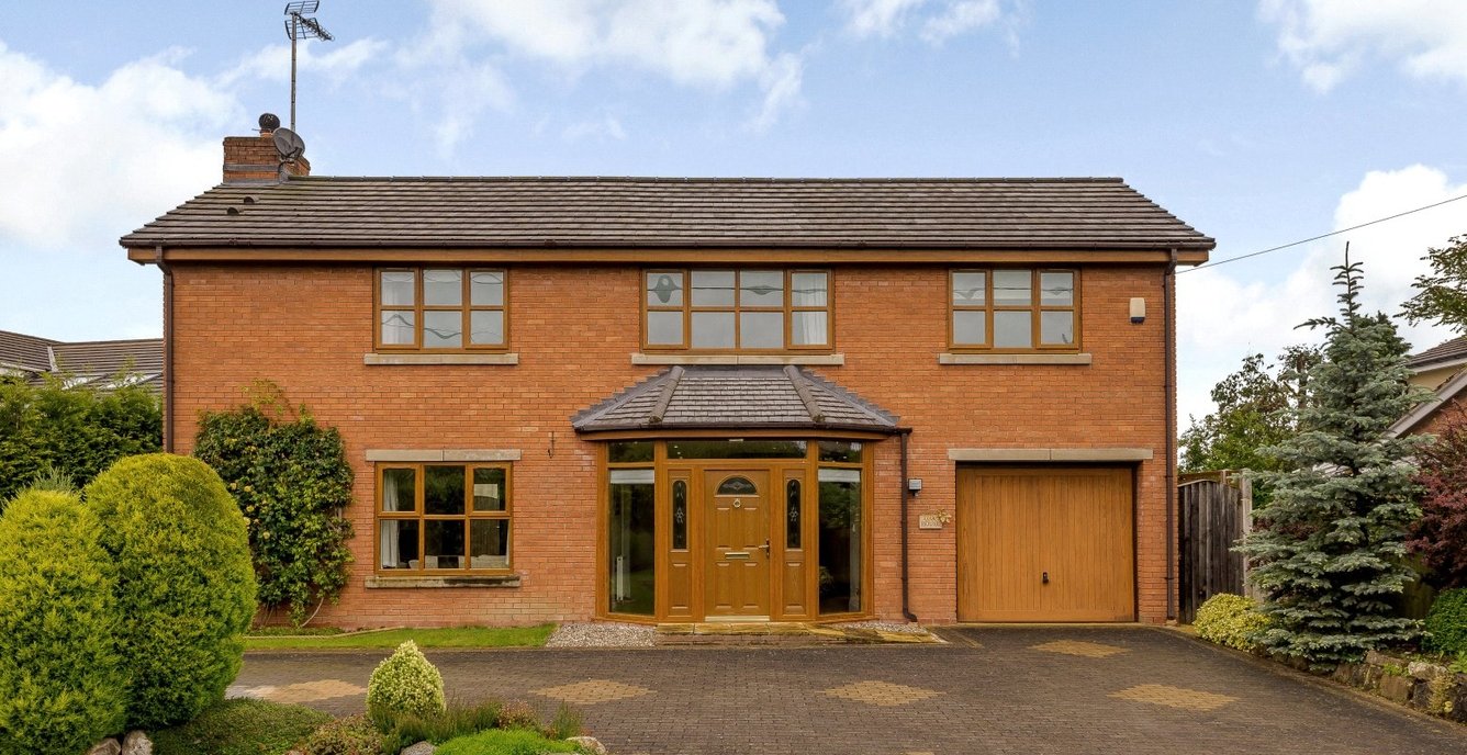 5 bedroom House for sale in Oak House, Harwoods Lane, Rossett, Wrexham