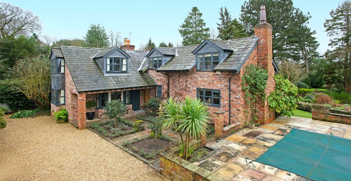 2 bedroom House for sale in The Coach House, Heawood Hall, Congleton