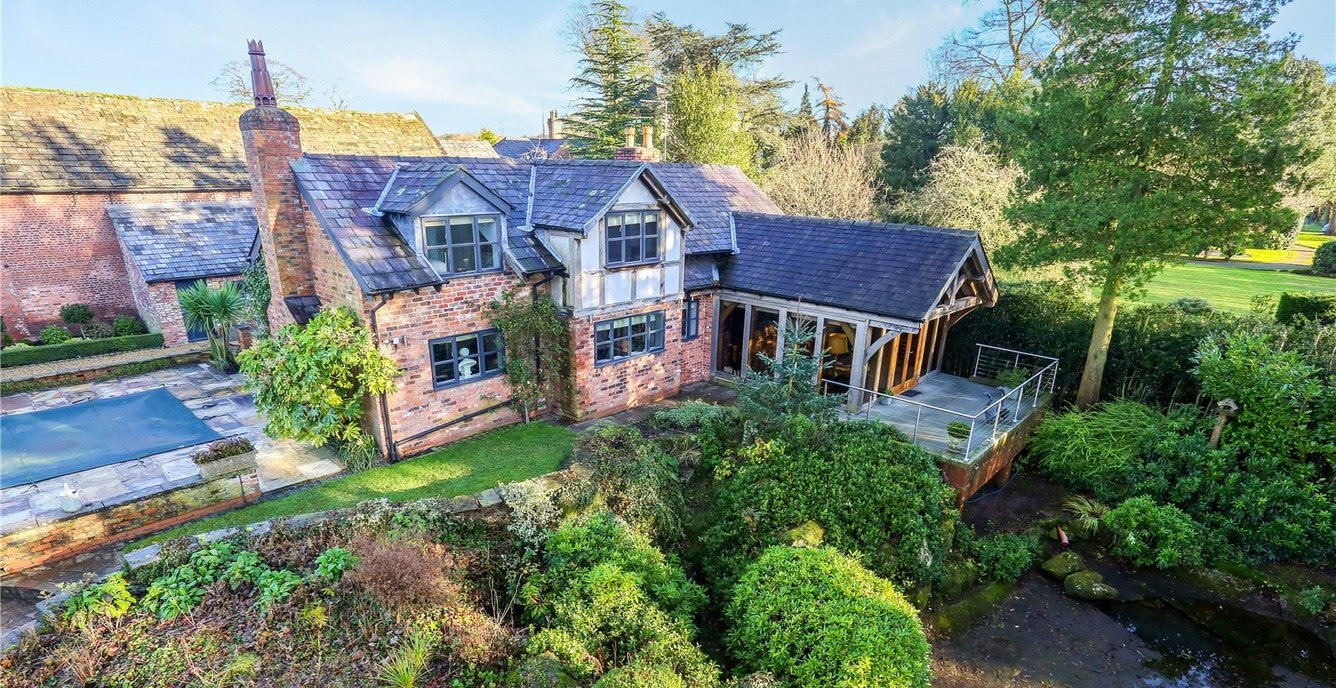 2 bedroom House for sale in The Coach House, Heawood Hall, Congleton