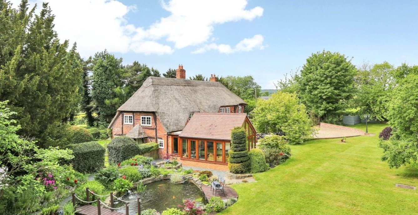 5 bedroom House for sale in Thatched Cottage, Hill Top, Longdon Green, Staffordshire, WS15