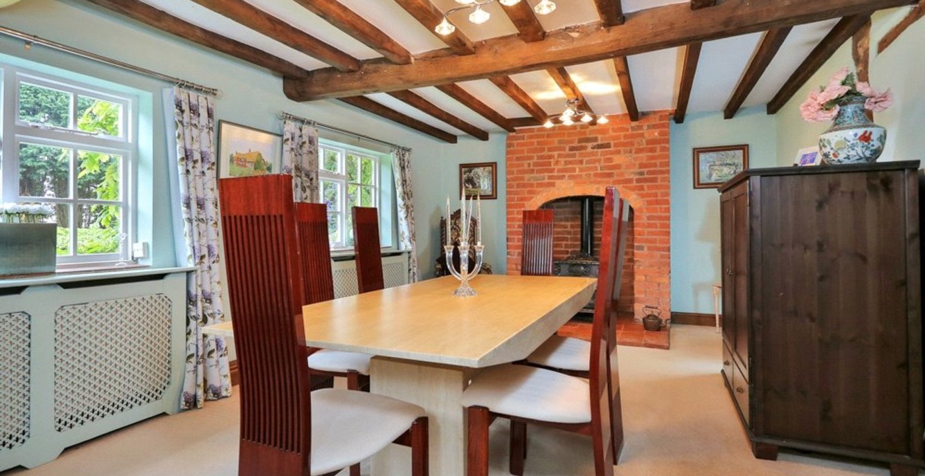 5 bedroom House for sale in Thatched Cottage, Hill Top, Longdon Green
