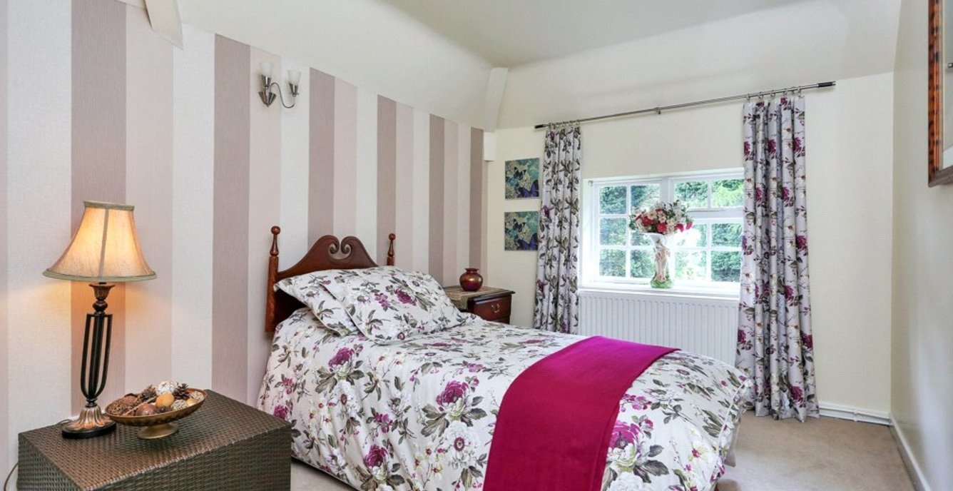 5 bedroom House for sale in Thatched Cottage, Hill Top, Longdon Green