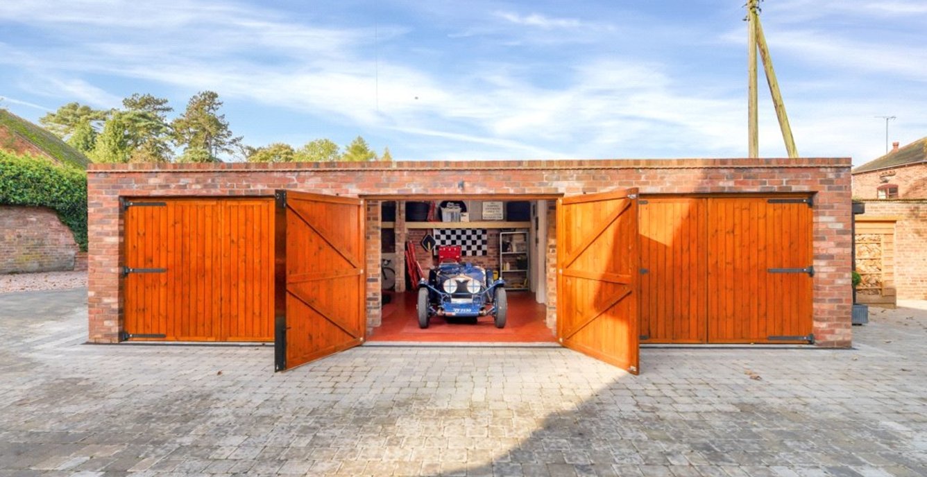 House for sale in The Manor, Hillside Road, Linton, Swadlincote