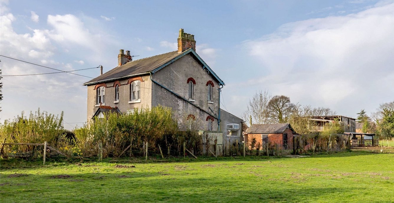 3 bedroom House for sale in Bank View Farm, Hodgehill Lane, Lower