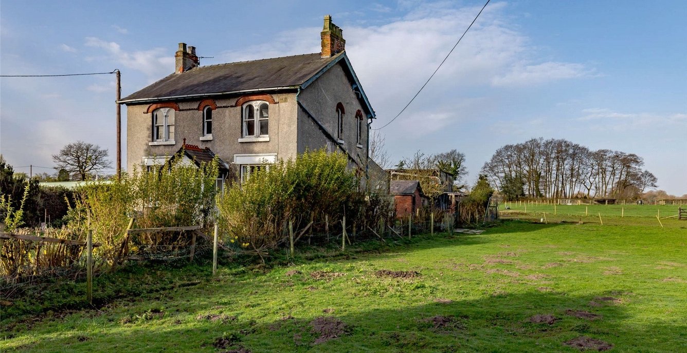 3 bedroom House for sale in Bank View Farm, Hodgehill Lane, Lower