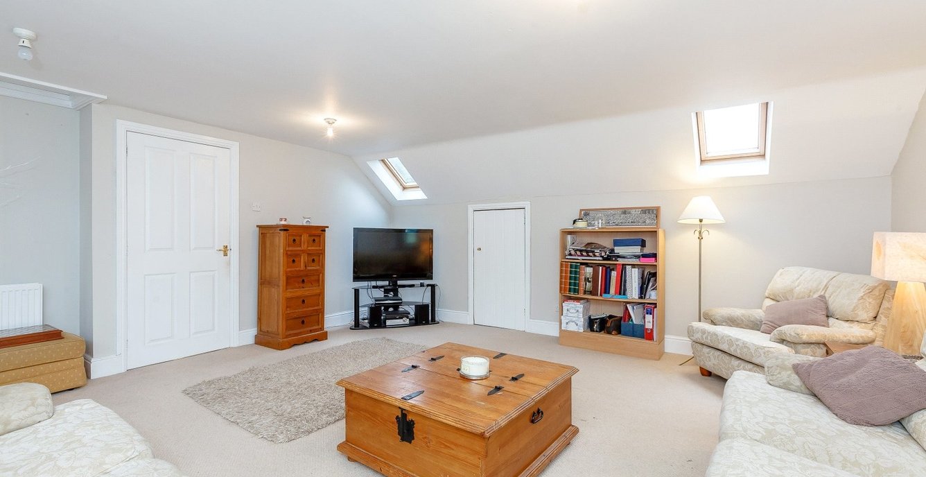 6 bedroom House for sale in Ty Isa, Holyhead Road, Corwen, Denbighshire