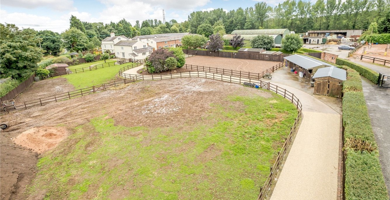 5 bedroom House for sale in Park Farm, Ince Lane, Wimbolds Trafford