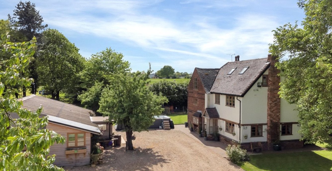 7 bedroom House for sale in Jacobs Hall, Jacobs Hall Lane, Great Wyrley
