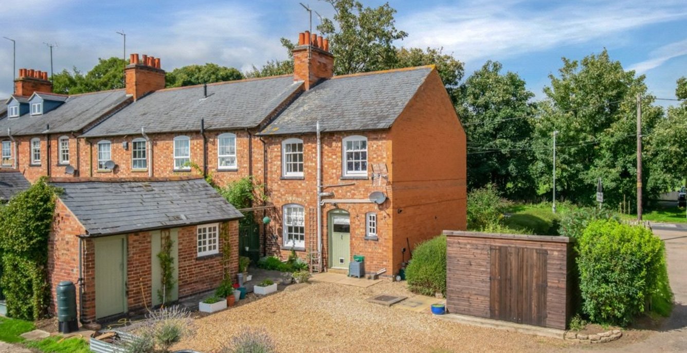 2 bedroom House for sale in 13 King Edward Cottages, Kettering Road