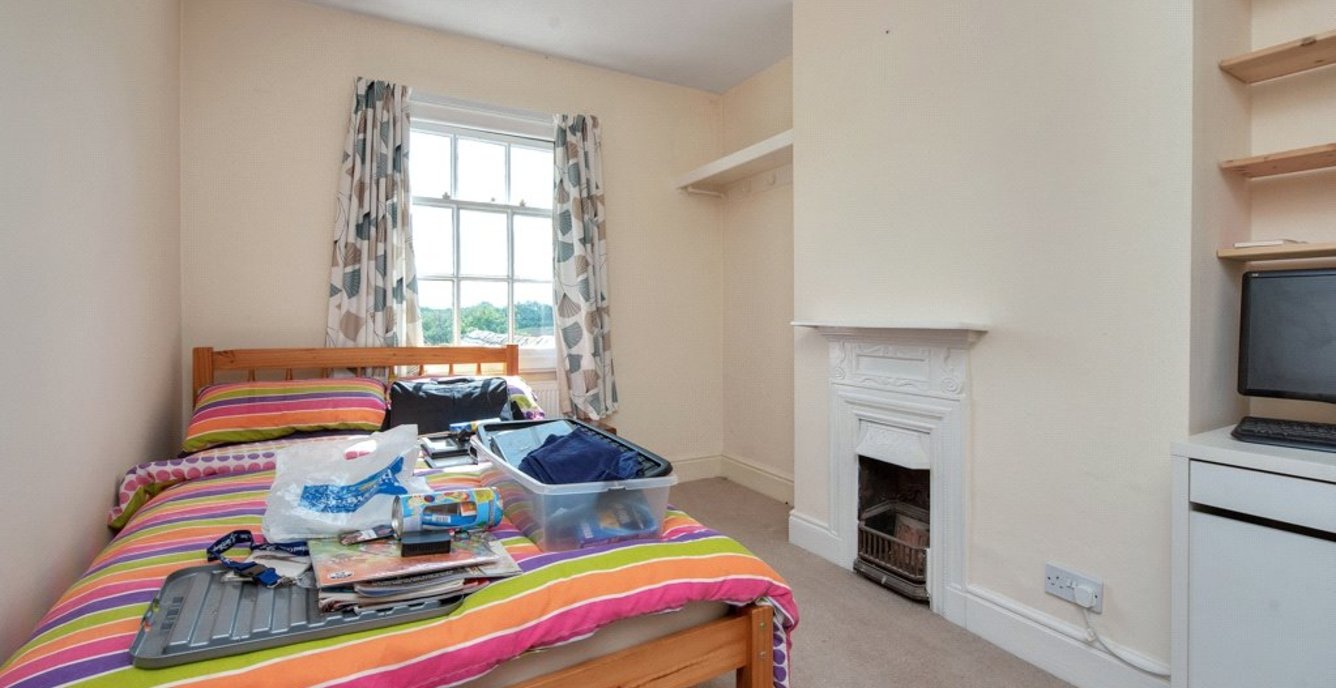 2 bedroom House for sale in 13 King Edward Cottages, Kettering Road