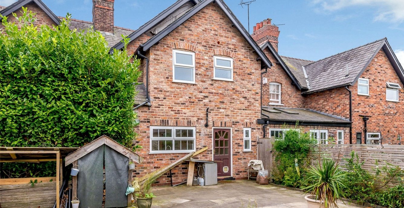 3 bedroom House for sale in 2 Knutsford Road Cottages, Knutsford Road