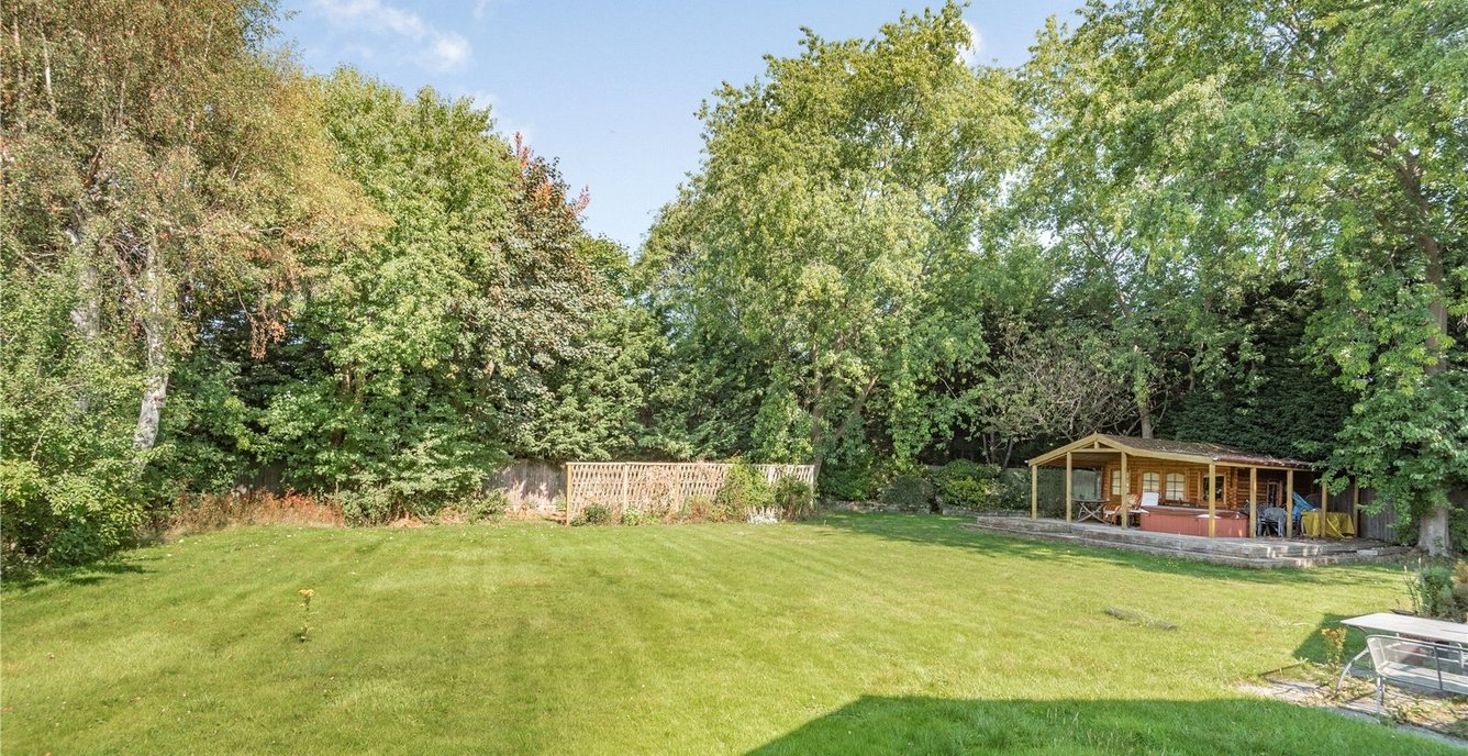 4 bedroom Bungalow for sale in 34, Lache Lane, Chester, Cheshire, CH4