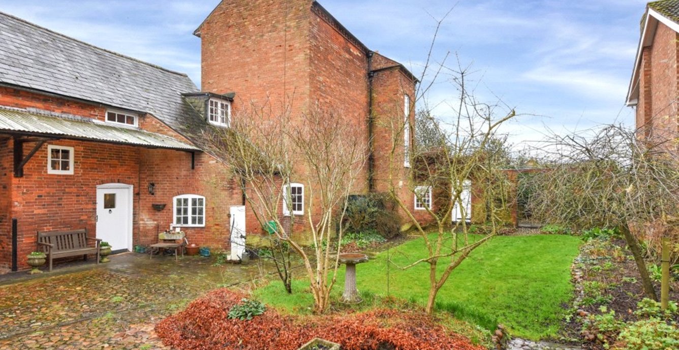 5 bedroom House for sale in The Old Homestead, Lutterworth Road