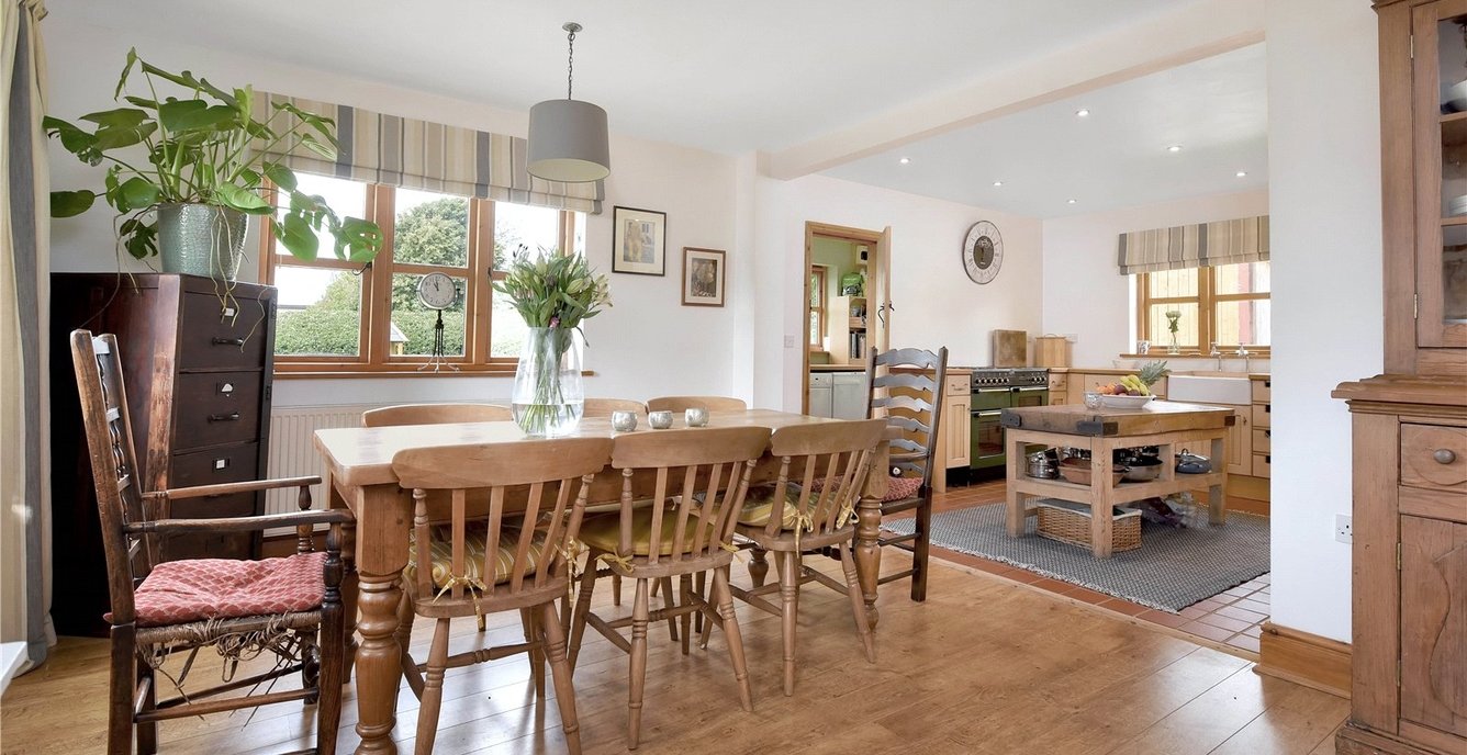 4 bedroom Farm House for sale in Saltersford Farm, Macclesfield Road