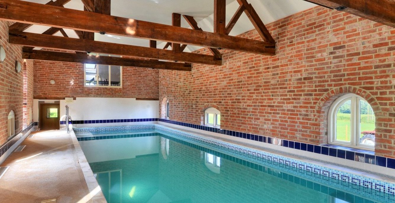 4 bedroom House for sale in Newfield Green Farm, Marchington Woodlands