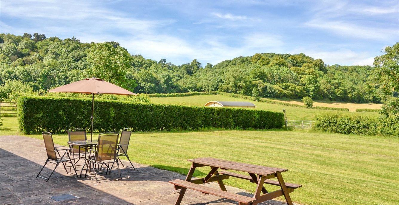 4 bedroom House for sale in Newfield Green Farm, Marchington Woodlands