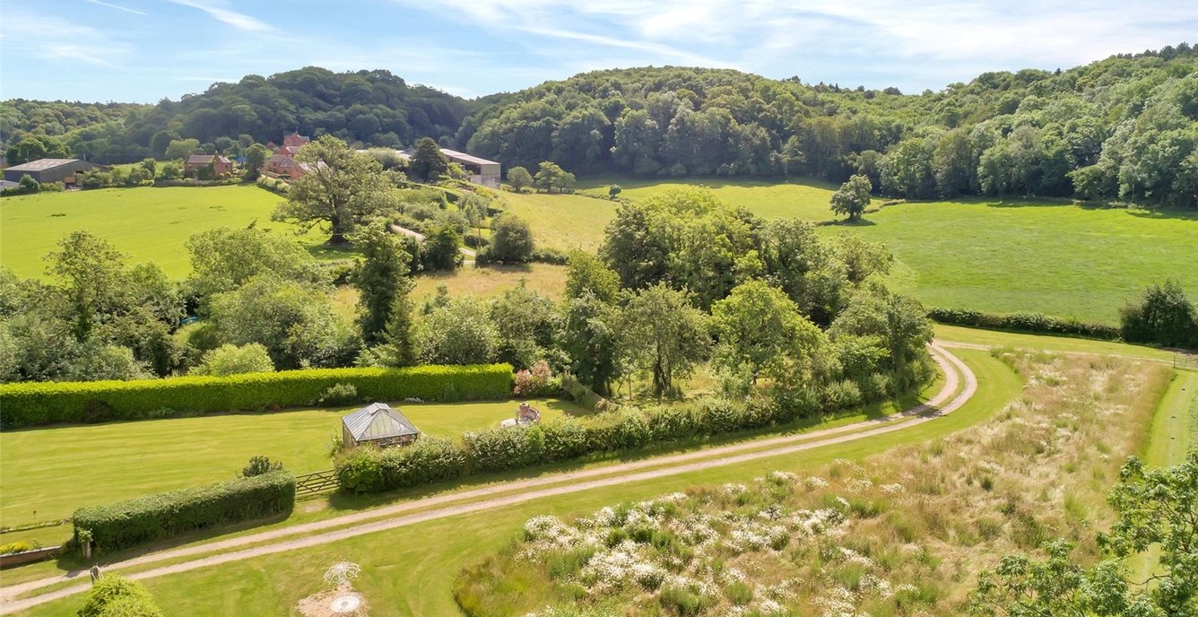 4 bedroom House for sale in Newfield Green Farm, Marchington Woodlands