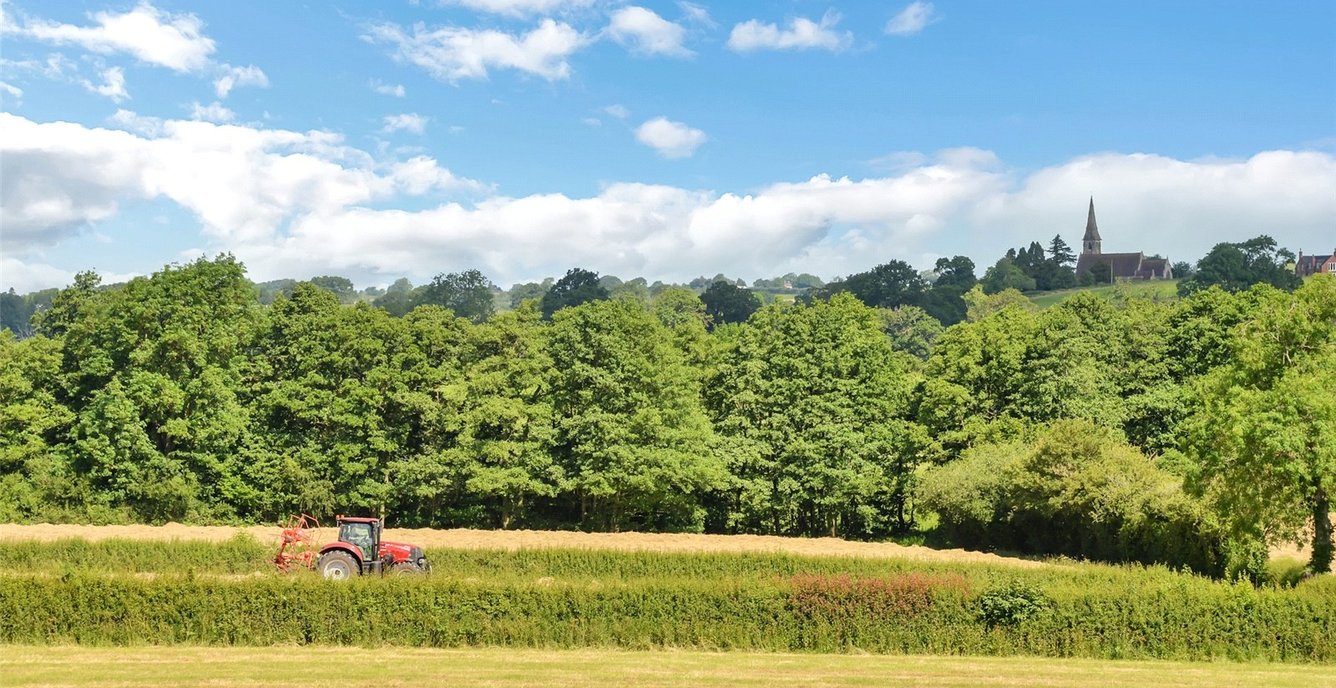 4 bedroom House for sale in Newfield Green Farm, Marchington Woodlands