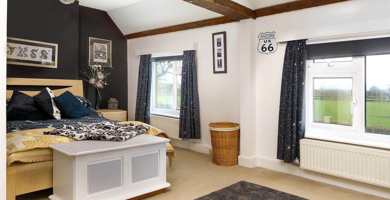 3 bedroom House for sale in Wyche Cottage, Moss Lane, High Legh