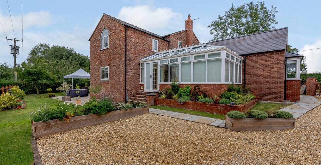 4 bedroom House for sale in Chapel Cottage, Old Coach Road, Nomans