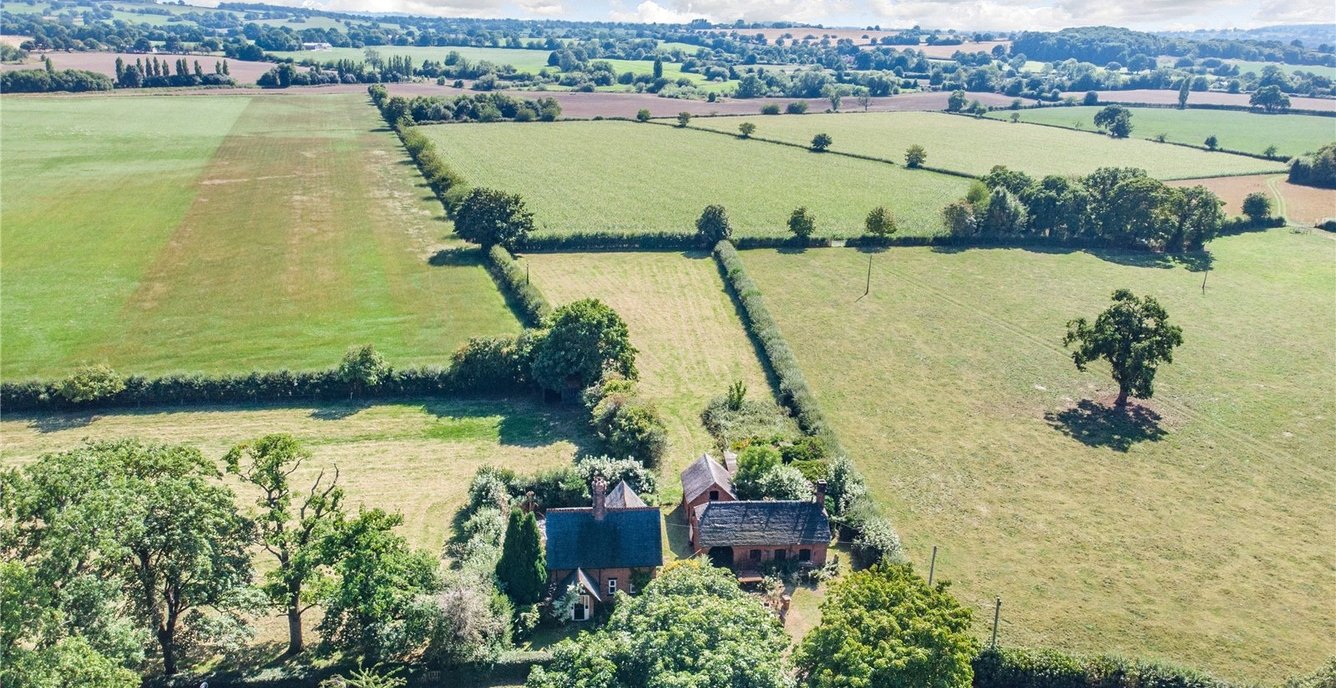 3 bedroom House for sale in Spurstow Smithy, Spurstow, Tarporley