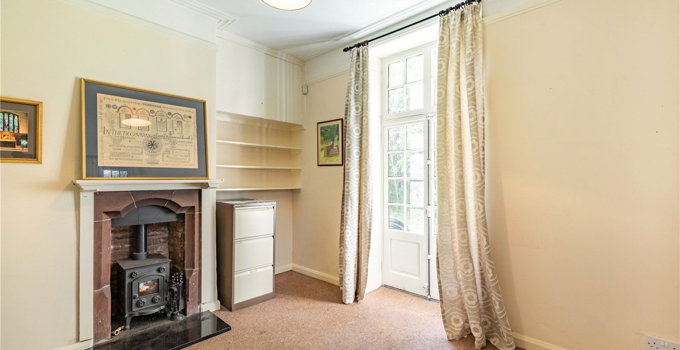 6 bedroom House for sale in The Vicarage, Vicarage Lane, Burton, Neston