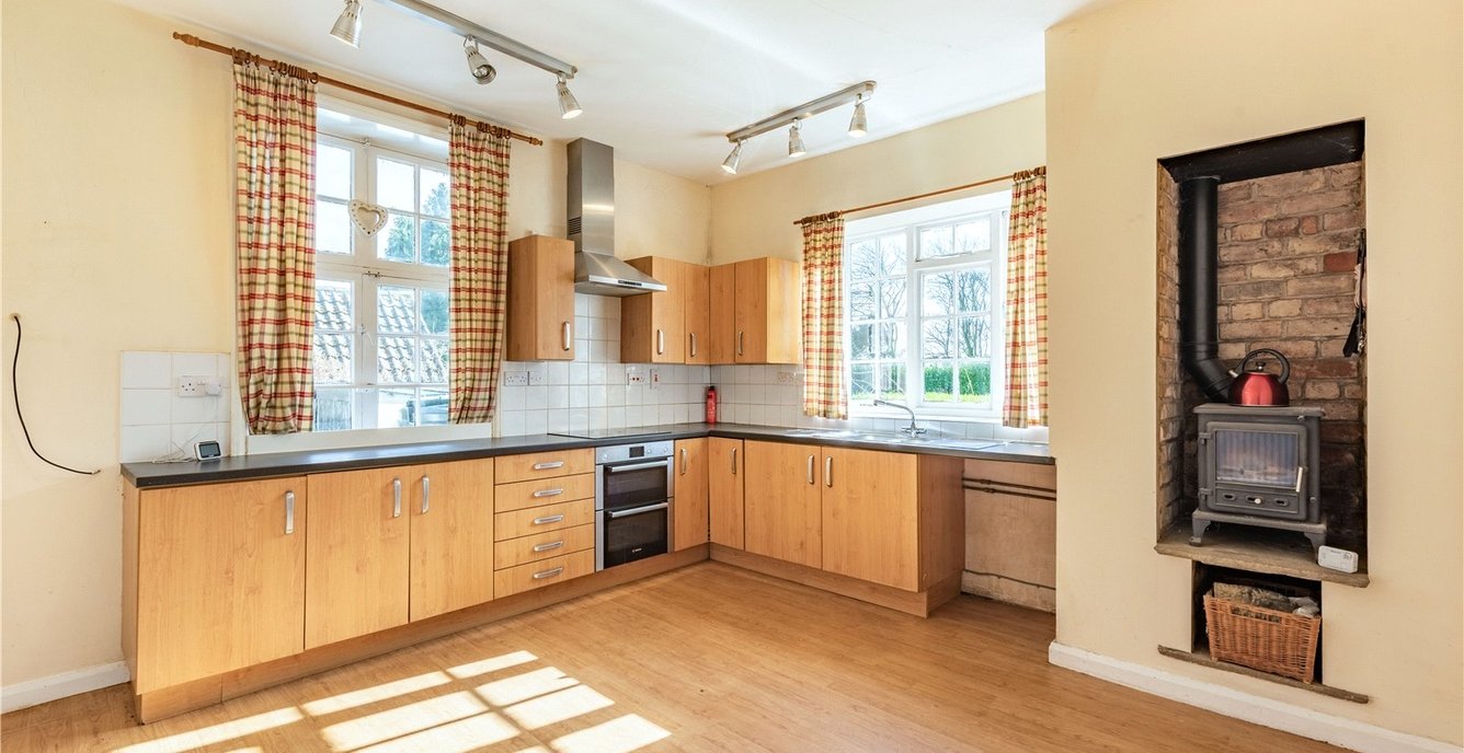 6 bedroom House for sale in The Vicarage, Vicarage Lane, Burton, Neston