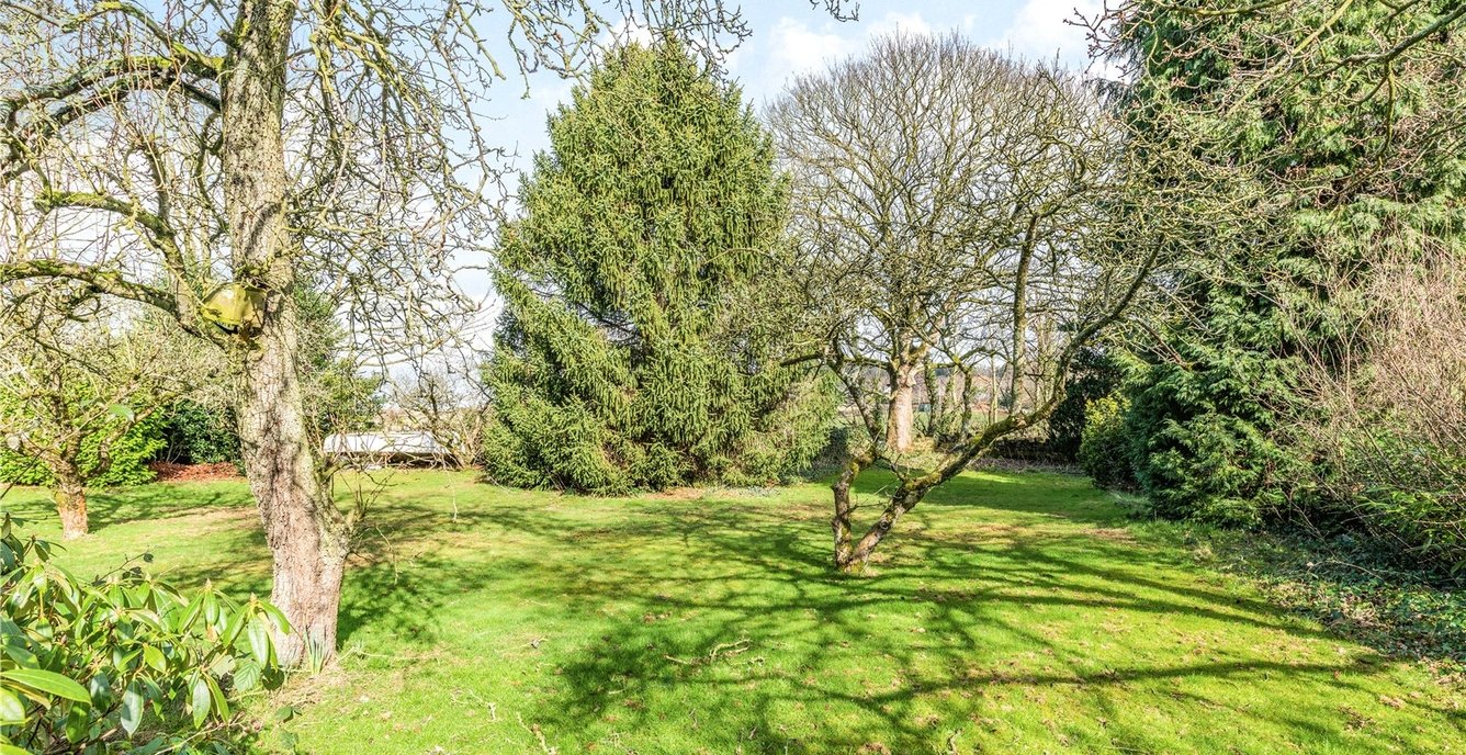 6 bedroom House for sale in The Vicarage, Vicarage Lane, Burton, Neston