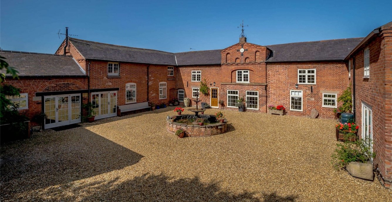 8 bedroom Farm House for sale in Tushingham House Farm, Wobbs Lane
